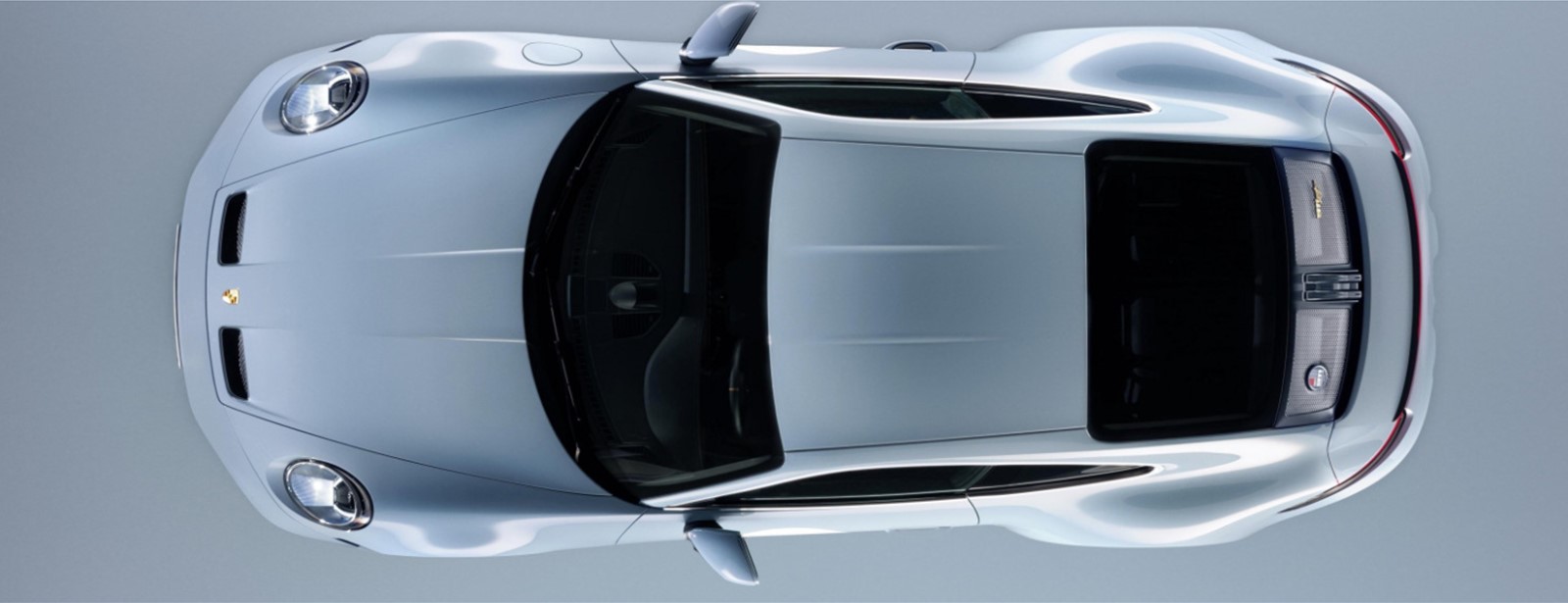 Porsche AG lanceert meer modellen dan ooit in 2024 vanuit sterke basis.