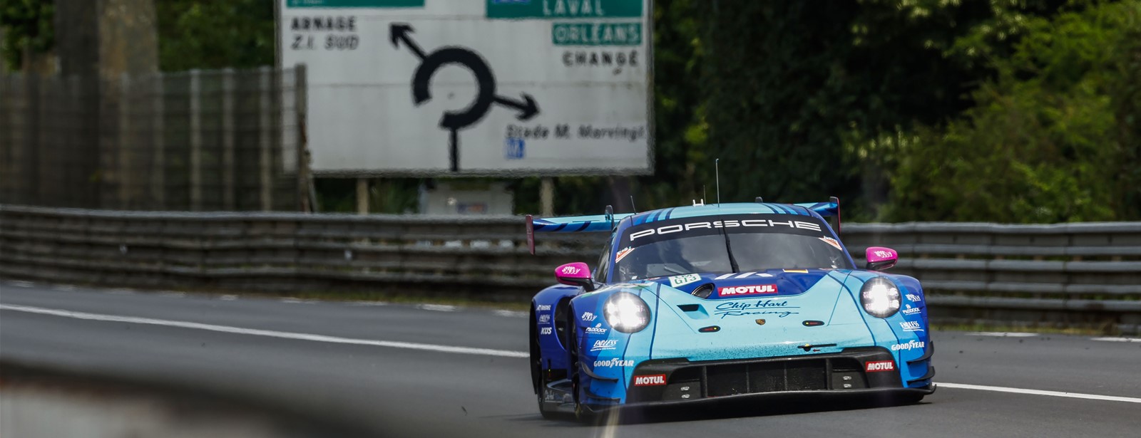 Marathon man: Loek Hartog rijdt drie 24-uursraces op rij met Porsche. 