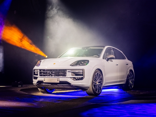 Introductie vernieuwde Porsche Cayenne