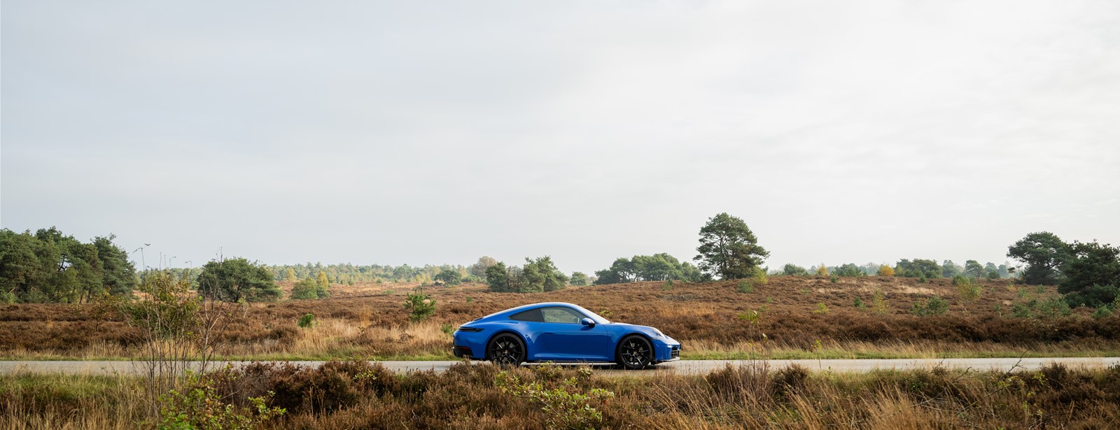 Porsche Nederland presenteert Vers van de Weg: Ultiem rijplezier en een bijzondere culinaire ervaring. 