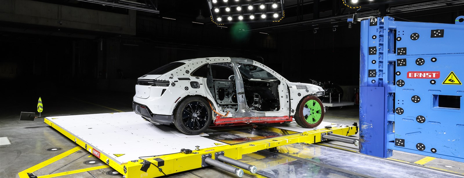 Alles over de accutechnologie van de elektrische Porsche Macan en Taycan.