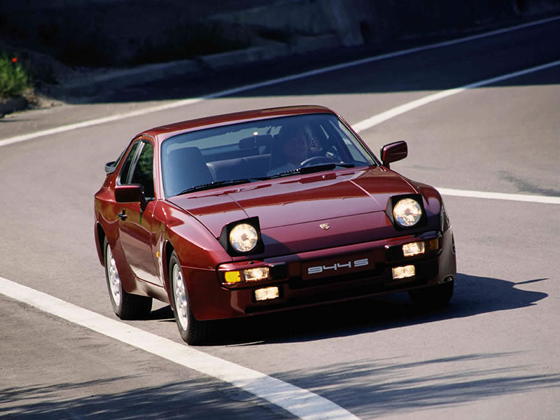 944 S (1987 - 1988)